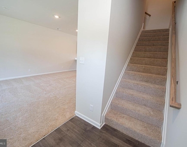 130 Willowtree Lane - Photo Thumbnail 37