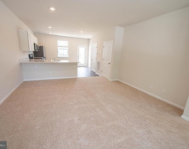 130 Willowtree Lane - Photo Thumbnail 16