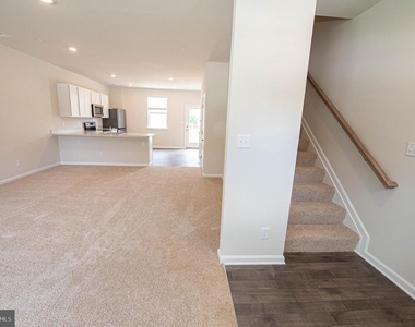 130 Willowtree Lane - Photo Thumbnail 14