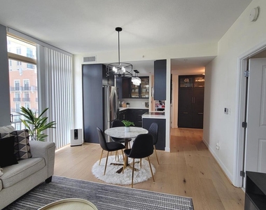 155 Potomac Psge - Photo Thumbnail 5