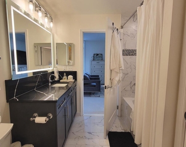 155 Potomac Psge - Photo Thumbnail 8