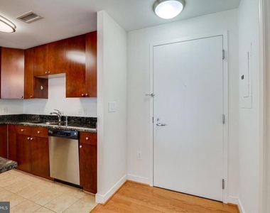 155 Potomac Passage - Photo Thumbnail 8