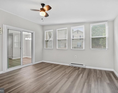 10506 Lime Tree Way - Photo Thumbnail 21