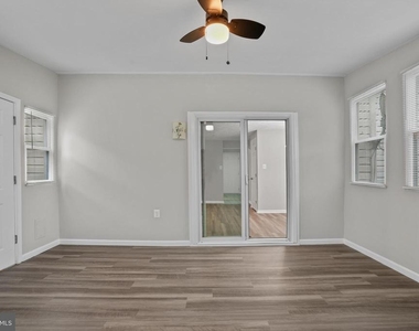 10506 Lime Tree Way - Photo Thumbnail 19