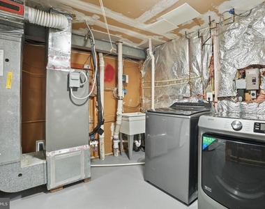 10506 Lime Tree Way - Photo Thumbnail 7