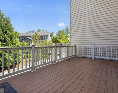 15224 N Berwick Lane - Photo Thumbnail 6
