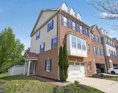 15224 N Berwick Lane - Photo Thumbnail 12