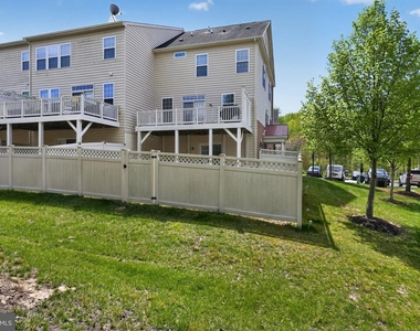 15224 N Berwick Lane - Photo Thumbnail 4