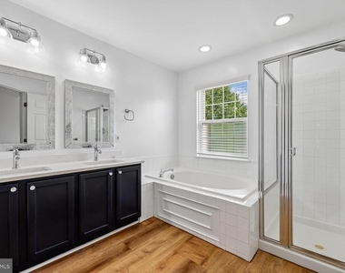 4616 Ripley Manor Terrace - Photo Thumbnail 27