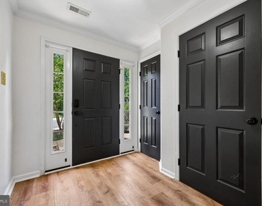 4616 Ripley Manor Terrace - Photo Thumbnail 2