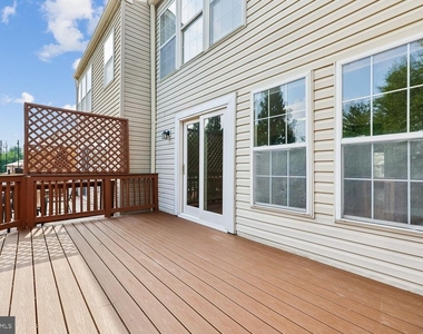 4616 Ripley Manor Terrace - Photo Thumbnail 23