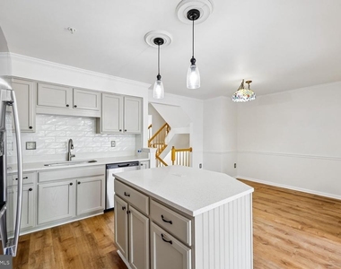 4616 Ripley Manor Terrace - Photo Thumbnail 19