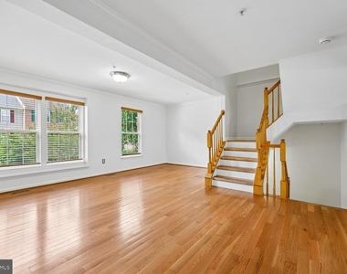 4616 Ripley Manor Terrace - Photo Thumbnail 12