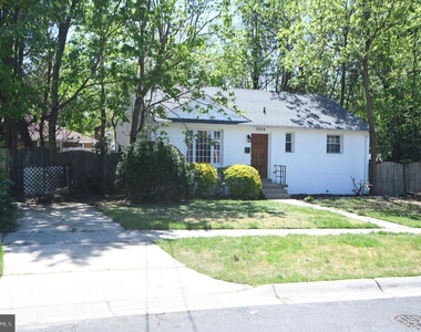 3506 Harrell Street - Photo Thumbnail 4