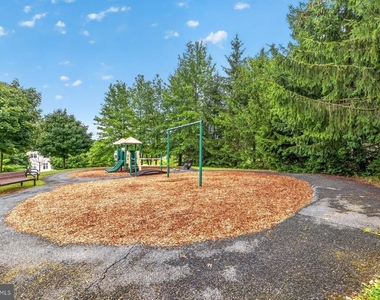 13013 Saint Clair Road - Photo Thumbnail 28
