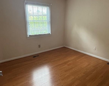 18619 Kingfisher Terrace - Photo Thumbnail 10