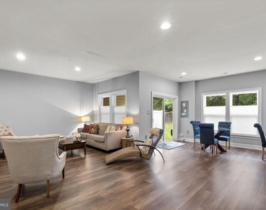 11826 Mango Lane - Photo Thumbnail 32
