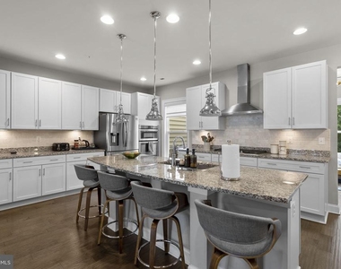 11826 Mango Lane - Photo Thumbnail 9