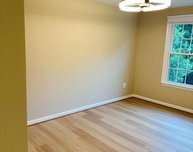 12424 Keeneland Place - Photo Thumbnail 22