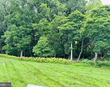 12424 Keeneland Place - Photo Thumbnail 25