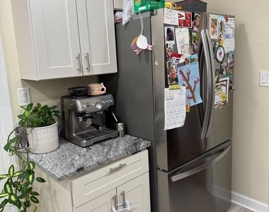 4325 Maple Avenue - Photo Thumbnail 3