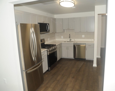 830 Quince Orchard Boulevard - Photo Thumbnail 12
