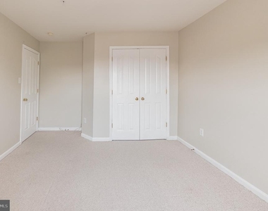 11715 Gunners Drive - Photo Thumbnail 14