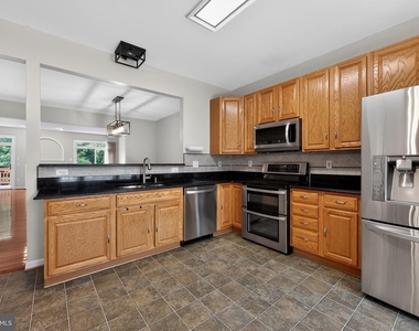 11715 Gunners Drive - Photo Thumbnail 27