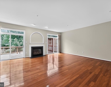 11715 Gunners Drive - Photo Thumbnail 22