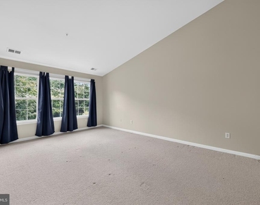 11715 Gunners Drive - Photo Thumbnail 33
