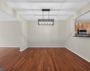 11715 Gunners Drive - Photo Thumbnail 24