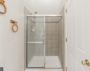 11715 Gunners Drive - Photo Thumbnail 10