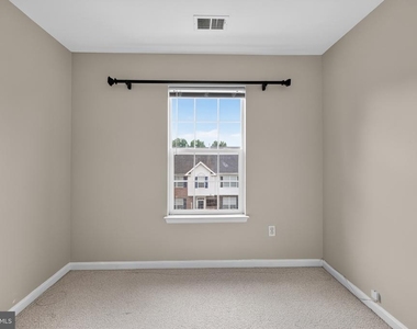 11715 Gunners Drive - Photo Thumbnail 38