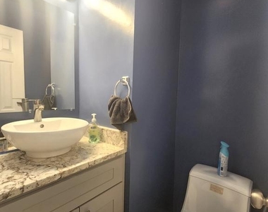 502 Lincoln Street - Photo Thumbnail 9