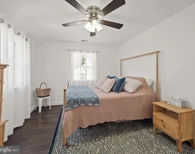 2605 Arcola Avenue - Photo Thumbnail 14