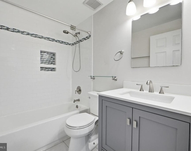 7 Leatherwood Court - Photo Thumbnail 17