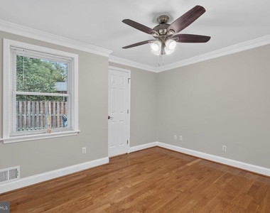1813 Florin Street - Photo Thumbnail 9