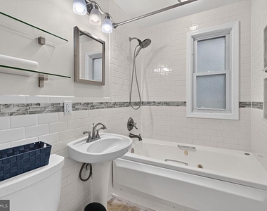 1813 Florin Street - Photo Thumbnail 10