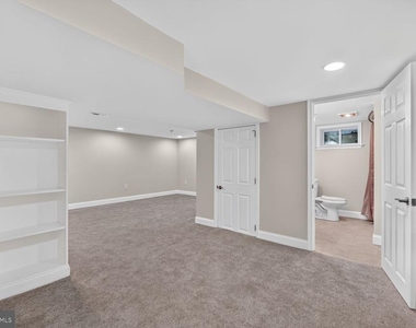 1813 Florin Street - Photo Thumbnail 15