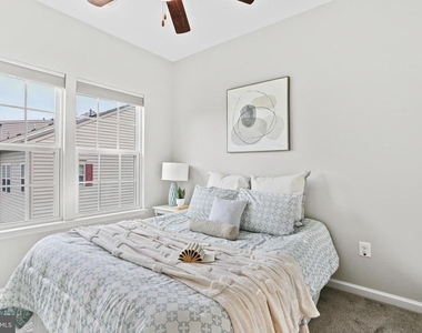 7610 Golden Slumber Lane - Photo Thumbnail 21