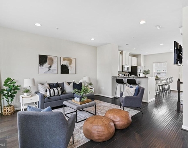 7610 Golden Slumber Lane - Photo Thumbnail 3