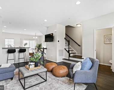7610 Golden Slumber Lane - Photo Thumbnail 5