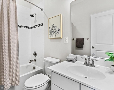 7610 Golden Slumber Lane - Photo Thumbnail 24