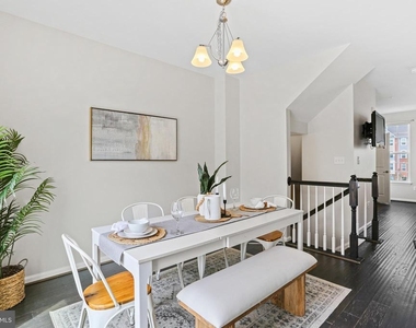 7610 Golden Slumber Lane - Photo Thumbnail 11