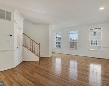4801 Portsmouth Road - Photo Thumbnail 6