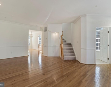 4801 Portsmouth Road - Photo Thumbnail 7