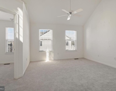 4801 Portsmouth Road - Photo Thumbnail 15