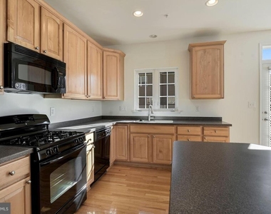 4801 Portsmouth Road - Photo Thumbnail 12