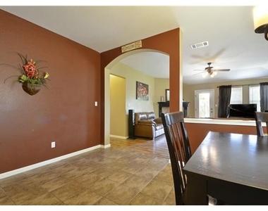 11612 Timber Heights Dr - Photo Thumbnail 14