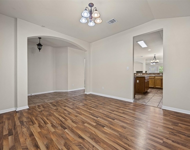 11612 Timber Heights Dr - Photo Thumbnail 8